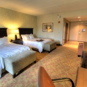 Queen Room Two Queen Beds Mobility Hearing Access or Non-Smoking